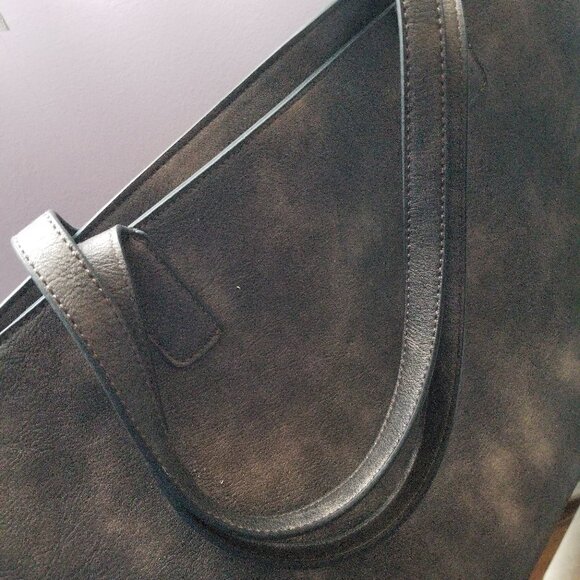 Frank Lyman 2pc purse - Picture 5 of 7